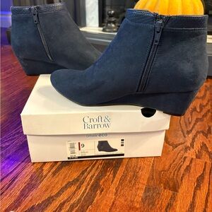 Croft & Barrow Women's Dark Blue Ankle Booties